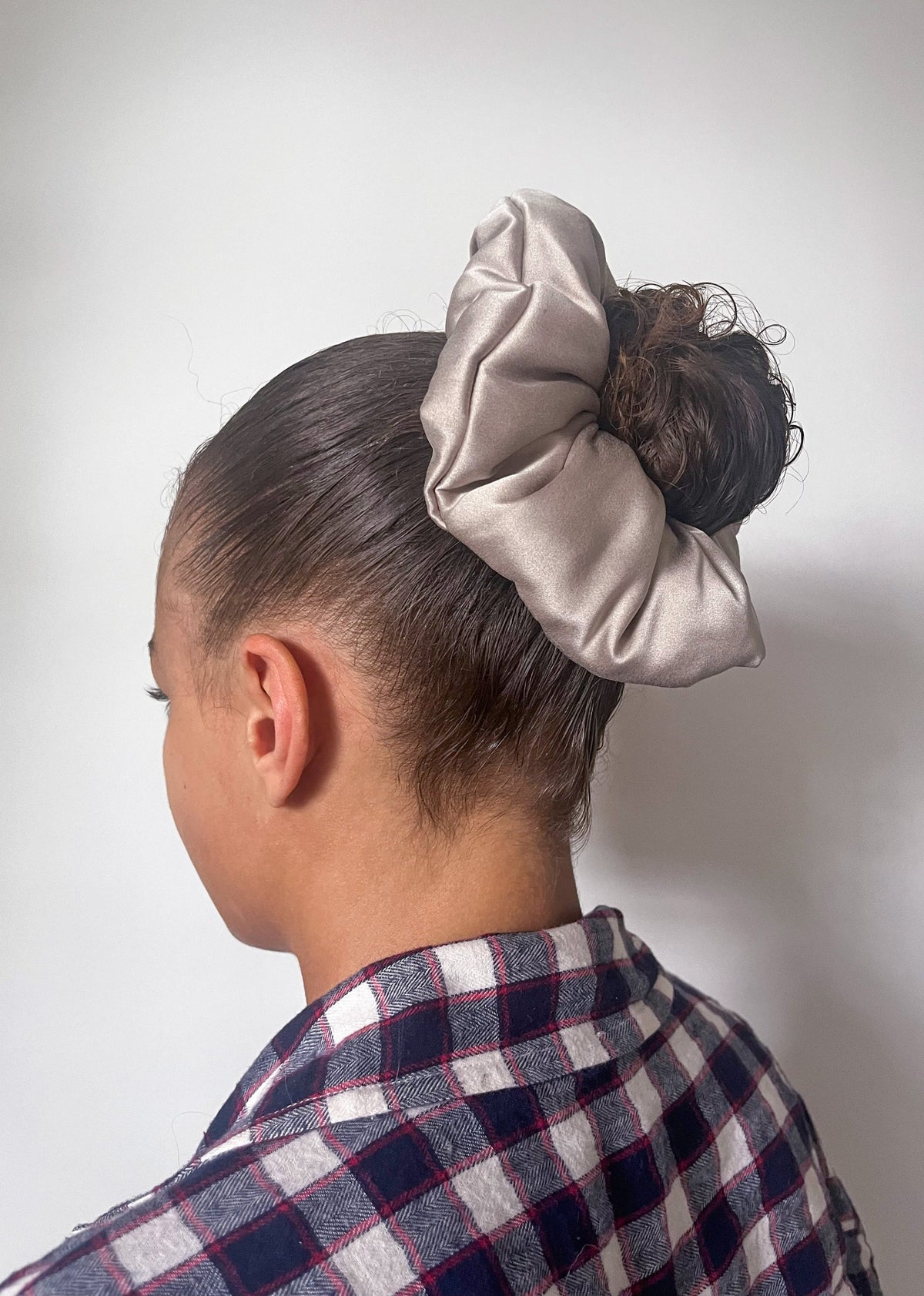 Moonlit Silk Scrunchie — Latte